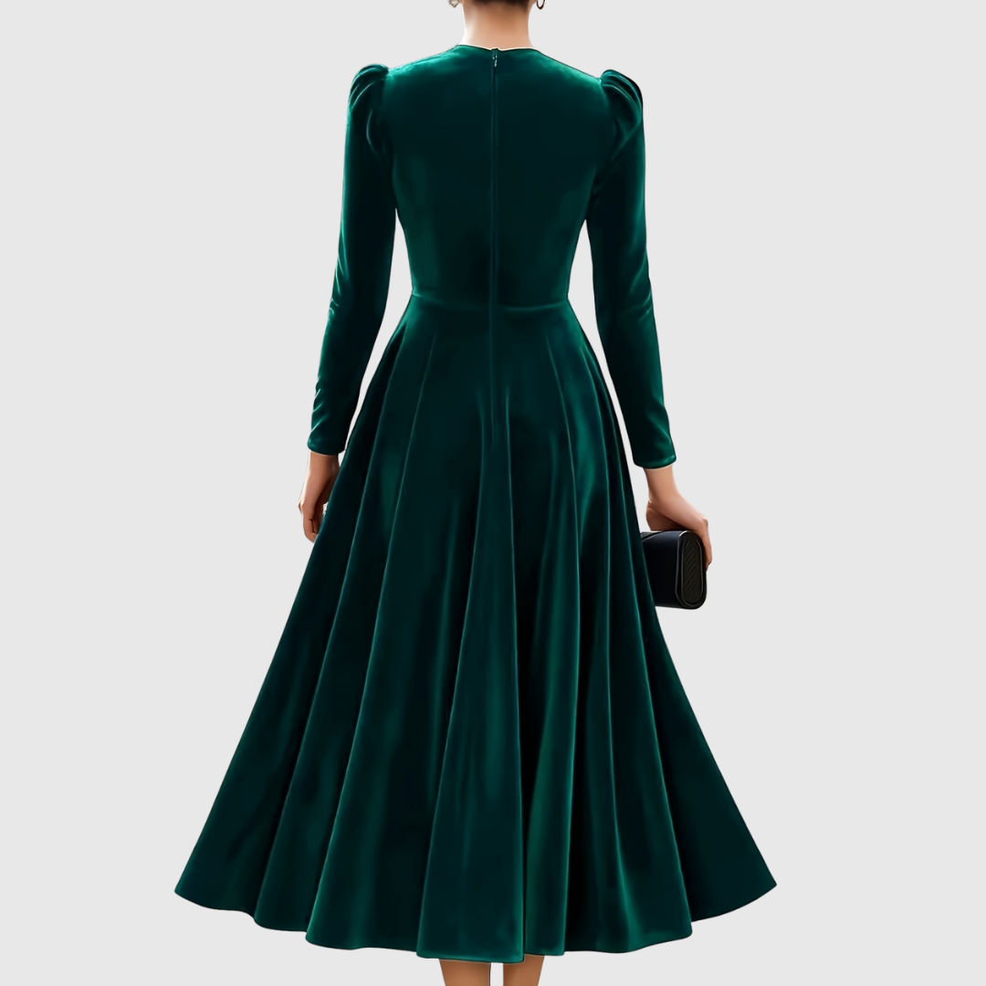 Soopie | Elegantní svatební šaty v námořnické modré a burgundské barvě